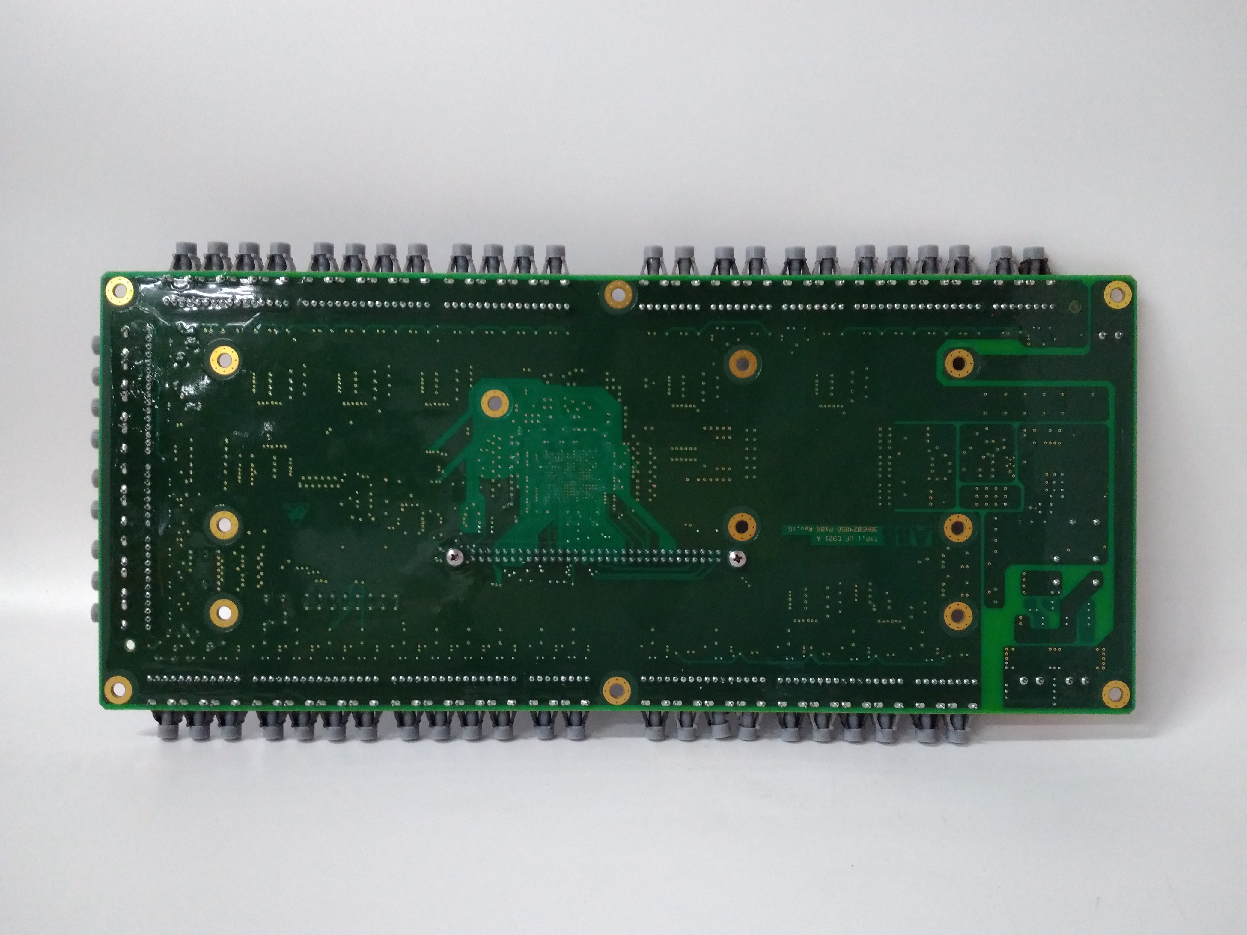 UFC921A101 3BHE024855R0101 -1.jpg