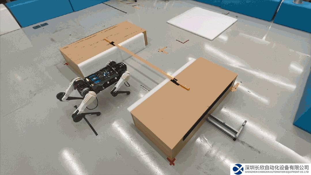 騰訊自主研發(fā)機(jī)器狗 Max 升級(jí)，可“奔跑跳躍”完成避障動(dòng)作