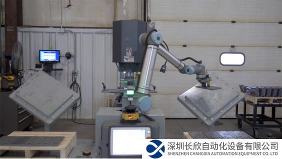 UR機(jī)械臂的安全傳感技術(shù) 實現(xiàn)人機(jī)協(xié)作