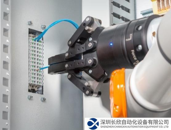 魏德米勒 SNAP IN 聯(lián)接技術(shù)：適應(yīng)未來，適應(yīng)機器人操作