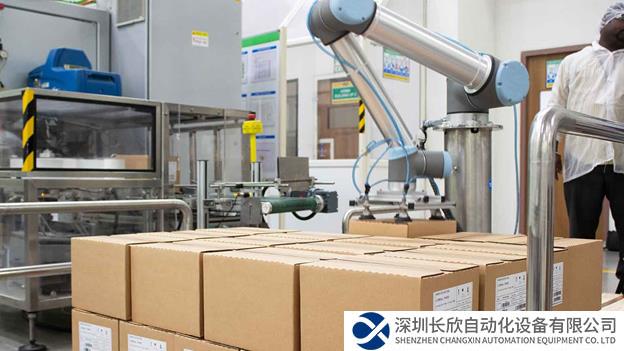 優(yōu)傲協(xié)作機(jī)器人，高風(fēng)險(xiǎn)碼垛工作的自動(dòng)化解答