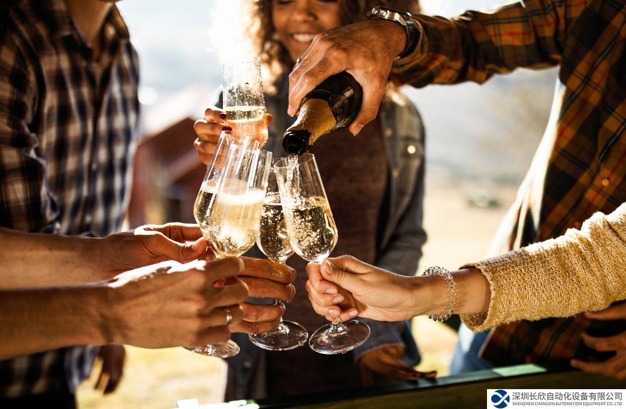 舌尖上的守護(hù)者：解鎖醇香科技，干了這杯“數(shù)字化”的酒