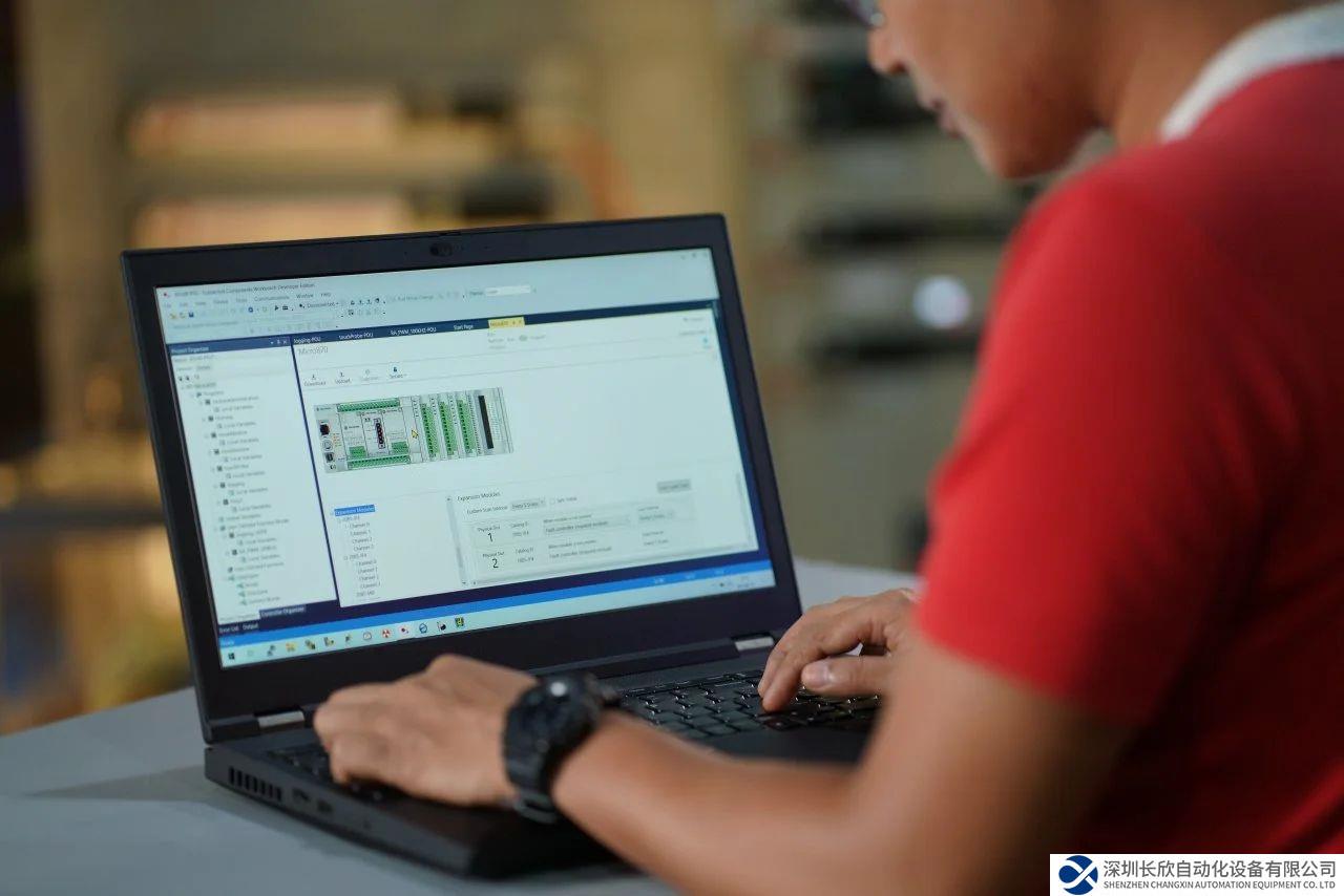 新品速覽 | 憑借 Micro800 控制器和配套自動化軟件的增強特性，羅克韋爾自動化有效簡化機器設計、開發(fā)和部署過程